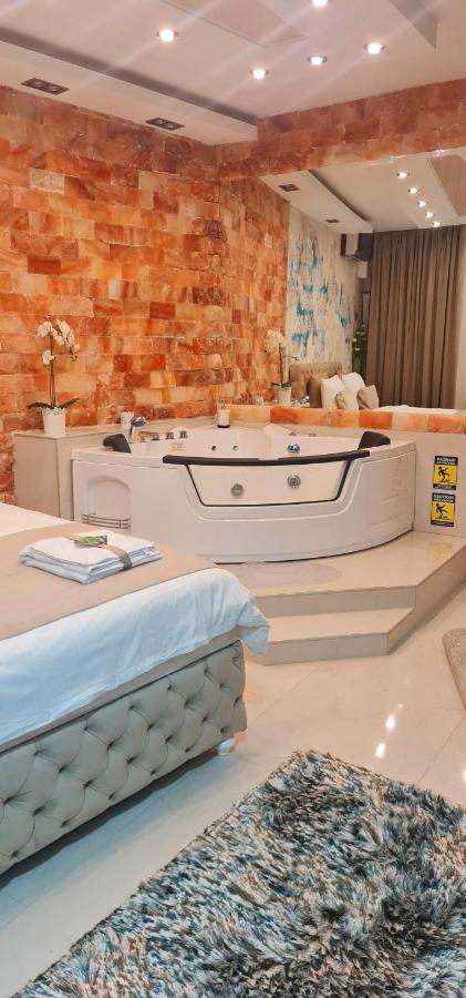 Design Apartment Premium Spa Lux 4 Star "Dubai" Completely Private Wellness & Spa Free Included Sauna & Jacuzzi & Salt Wall & Fire Place & 3D Ceilings & Business Wifi & Netflix & Keyless Code Entry & Full Smart App & Secure 2 Parking Place Cuprija Exterior photo